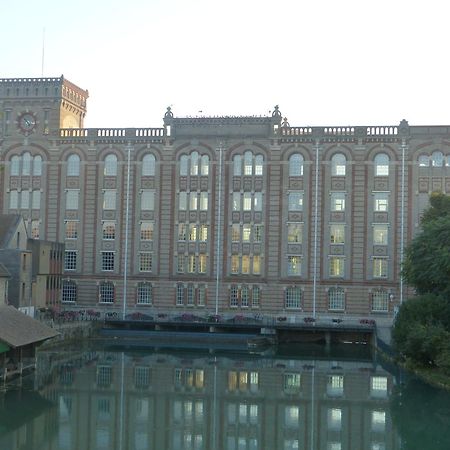 Hotel Saint Laurent Nogent-sur-Seine Exteriör bild